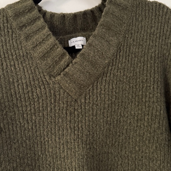 La Hearts Sage V-Neck Sweater - Picture 4 of 6